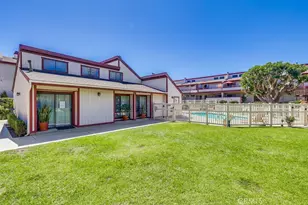 946 W 220th St, Torrance, CA 90502 - Photo 23