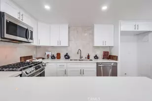 946 W 220th St, Torrance, CA 90502 - Photo 7