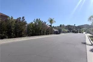 27370 Stonehenge, Hemet, CA 92544 - Photo 3