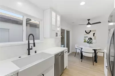 157 Yorktown, Costa Mesa, CA 92626 - Photo 5