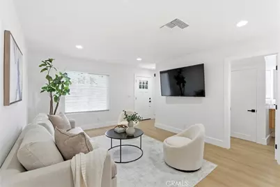 157 Yorktown, Costa Mesa, CA 92626 - Photo 7