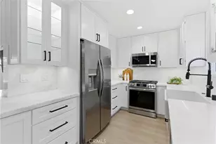 157 Yorktown, Costa Mesa, CA 92626 - Photo 3