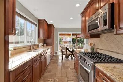 917 Helena, Costa Mesa, CA 92626 - Photo 11