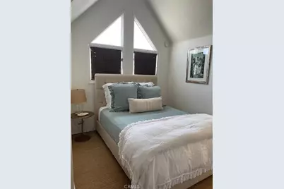 115 Amethyst #1/2, Newport Beach, CA 92662 - Photo 13