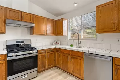 4906 Shadow Stone Drive, Bakersfield, CA 93313 - Photo 7