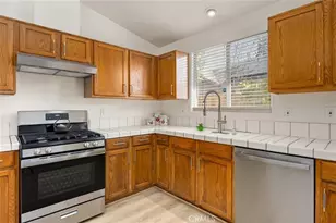 4906 Shadow Stone Dr, Bakersfield, CA 93313 - Photo 7