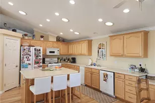 9850 Garfield, Huntington Beach, CA 92646 - Photo 5