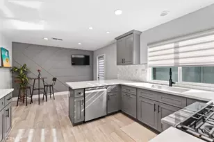 9 Flaxwood, Irvine, CA 92614 - Photo 3