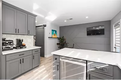 9 Flaxwood, Irvine, CA 92614 - Photo 7