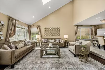 22 Hunter, Irvine, CA 92620 - Photo 3