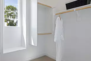 24519 Via La Sombrilla, Valencia, CA 91354 - Photo 15