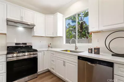 46 Nebraska, Irvine, CA 92606 - Photo 13