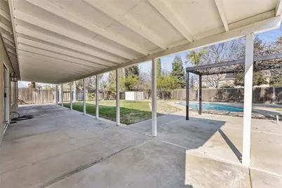 10302 Willow Bend Court, Bakersfield, CA 93312 - Photo 43