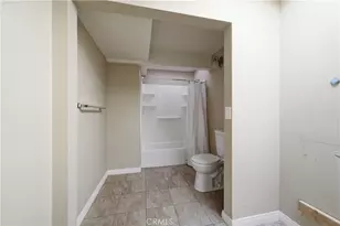 22054 Crespi St, Woodland Hills, CA 91364 - Photo 19