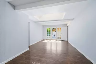 22054 Crespi Street, Woodland Hills, CA 91364 - Photo 7