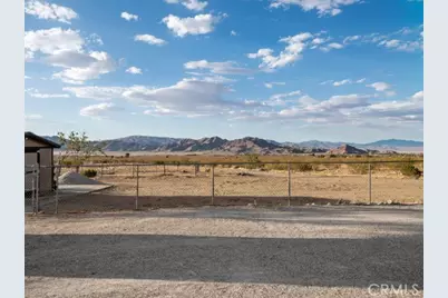 30280 Bourbon Road, Lucerne Valley, CA 92356 - Photo 15