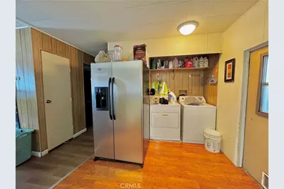 1895 W Devonshire Avenue #34, Hemet, CA 92545 - Photo 7