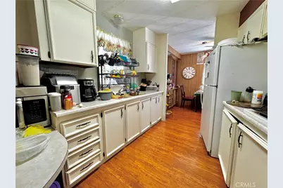 1895 W Devonshire Avenue #34, Hemet, CA 92545 - Photo 5