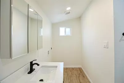 122 N Bewley Street, Santa Ana, CA 92703 - Photo 27