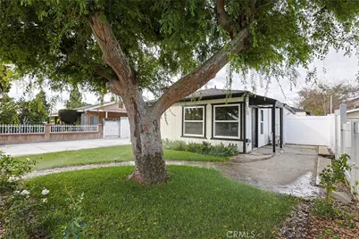122 N Bewley Street, Santa Ana, CA 92703 - Photo 3
