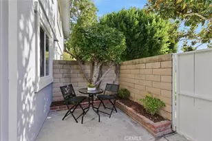 16395 Del Oro Cir, Huntington Beach, CA 92649 - Photo 23