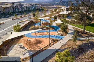 27419 Shining Willow Ln, Valencia, CA 91381 - Photo 25