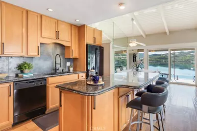 22196 Treasure Island, Canyon Lake, CA 92587 - Photo 5