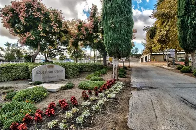 22196 Treasure Island, Canyon Lake, CA 92587 - Photo 37