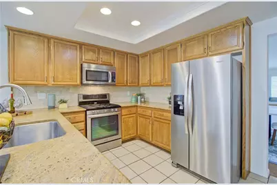 22261 Sisante, Mission Viejo, CA 92691 - Photo 3