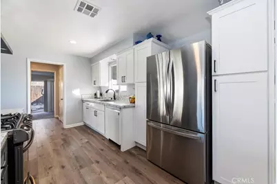 34822 Shasta, Yucaipa, CA 92399 - Photo 5