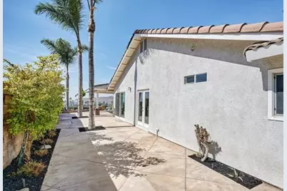 5431 Skyloft Dr., Jurupa Valley, CA 92509 - Photo 25