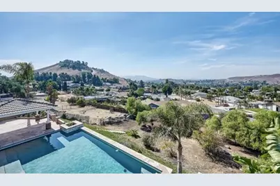 5431 Skyloft Dr., Jurupa Valley, CA 92509 - Photo 29