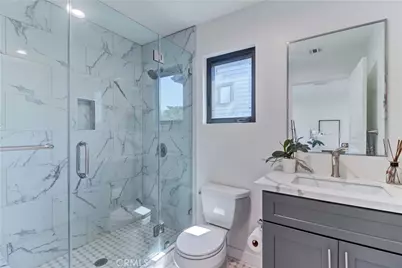 223 N. St. Andrews, Los Angeles, CA 90004 - Photo 71