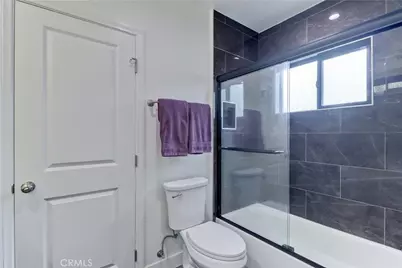 223 N. St. Andrews, Los Angeles, CA 90004 - Photo 41