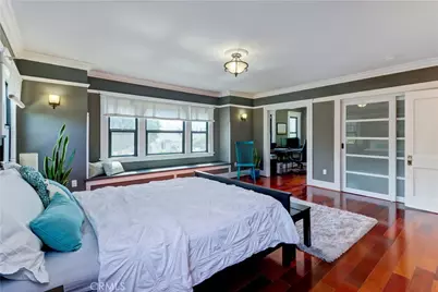 223 N. St. Andrews, Los Angeles, CA 90004 - Photo 27
