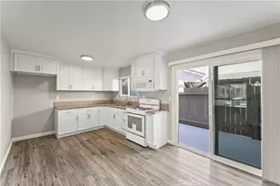 15582 Boleyn Cir, Tustin, CA 92780 - Photo 17