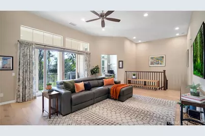 17 City Stroll, Irvine, CA 92620 - Photo 5