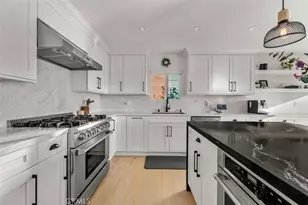 2111 Vista Entrada, Newport Beach, CA 92660 - Photo 9