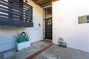2111 Vista Entrada, Newport Beach, CA 92660 - Photo 3