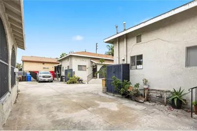917 E 40th, Los Angeles, CA 90011 - Photo 9
