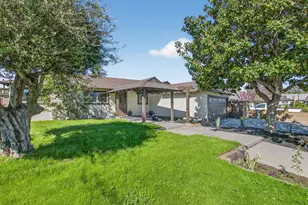 2610 N Deodar, Santa Ana, CA 92705 - Photo 39