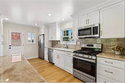 17191 Kampen Lane, Huntington Beach, CA 92647 - Photo 5
