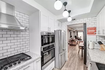 326 E Valencia #C, Burbank, CA 91502 - Photo 9