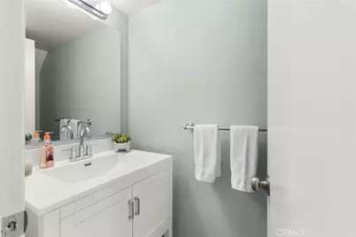 18853 Lister Lane, Huntington Beach, CA 92646 - Photo 17