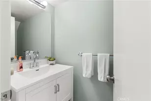 18853 Lister Ln, Huntington Beach, CA 92646 - Photo 17