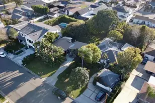 379 Walnut St, Costa Mesa, CA 92627 - Photo 1