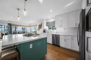 700 E Oceanfront, Newport Beach, CA 92661 - Photo 39