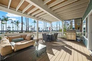 700 E Oceanfront, Newport Beach, CA 92661 - Photo 17