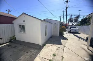 1318 E 100th St, Los Angeles, CA 90002 - Photo 13