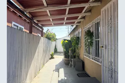 1318 E 100th Street, Los Angeles, CA 90002 - Photo 15